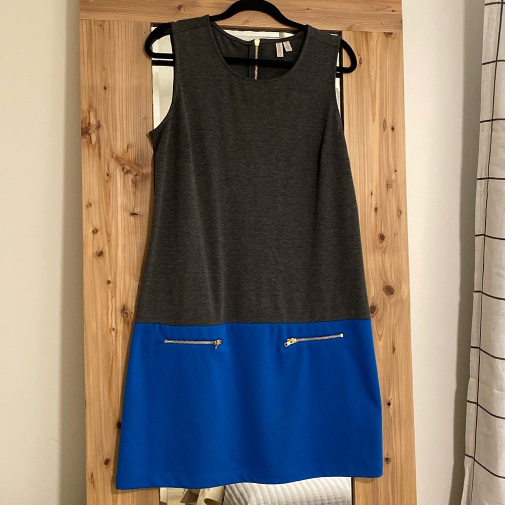 Women’s dress size M